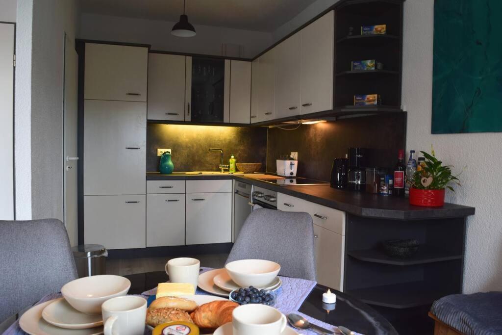 Md-5 Stadtfeld Beimsstrasse 81 - Domblick - Parkplatz - Balkon - 2einzelbetten - Schlafsofa Апартаменты Магдебург